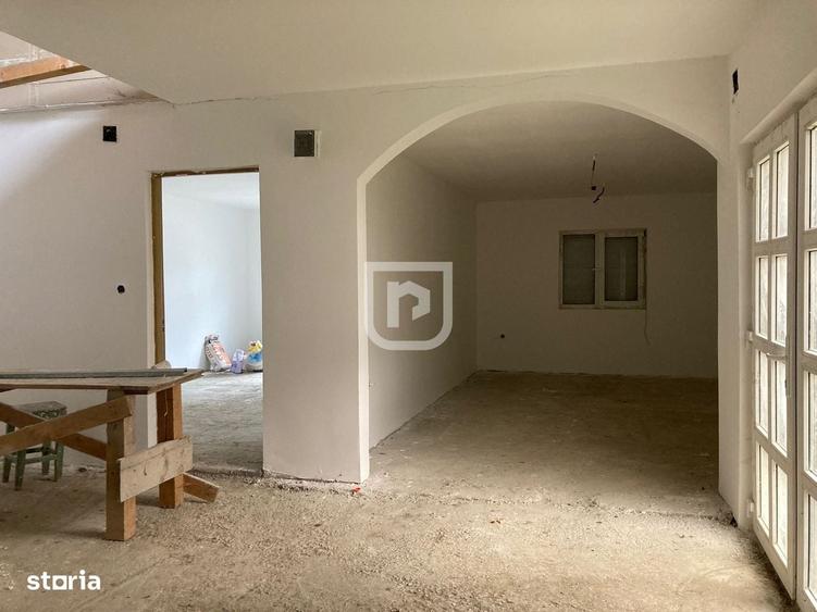Casă cu 4 camere în Doroteia
