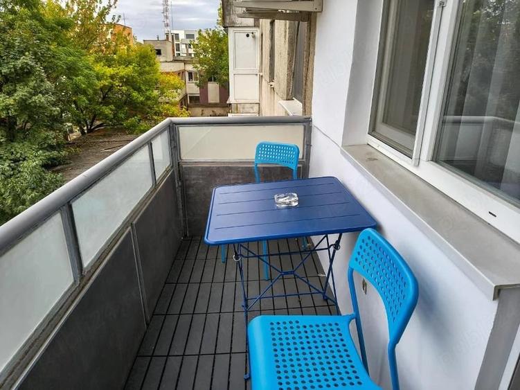 Apartament cu 3 camere decomandat în P-ța Maria