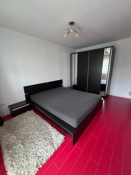 Apartament cu 2 camere decomandat în Girocului