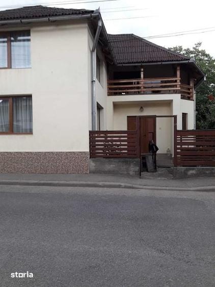 Casa individuala, teren si anexe, zona centrala - 2