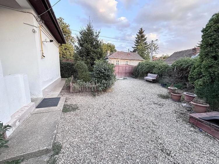 Casă cu 4 camere cu Teren 1439 Mp în Dealuri Oradea