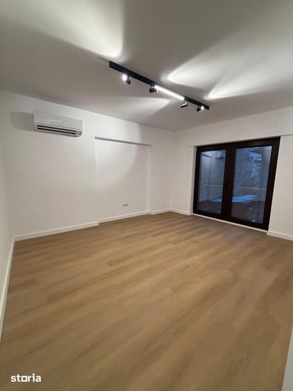 Spațiu comercial, de 90 mp, în Gara de Nord
