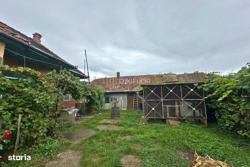 Casă cu 3 camere în Central
