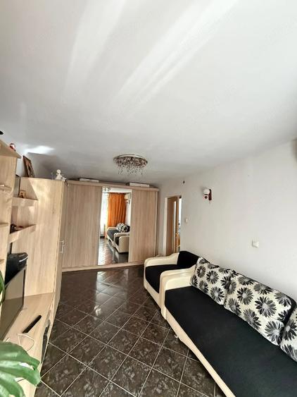 Apartament cu 2 camere semidecomandat în Rahova