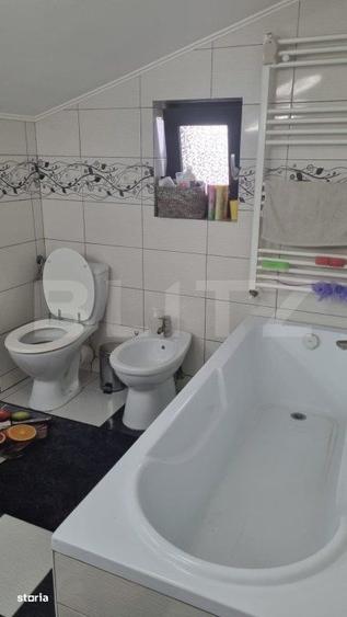 Casă cu 4 camere cu Teren 600 Mp în Central