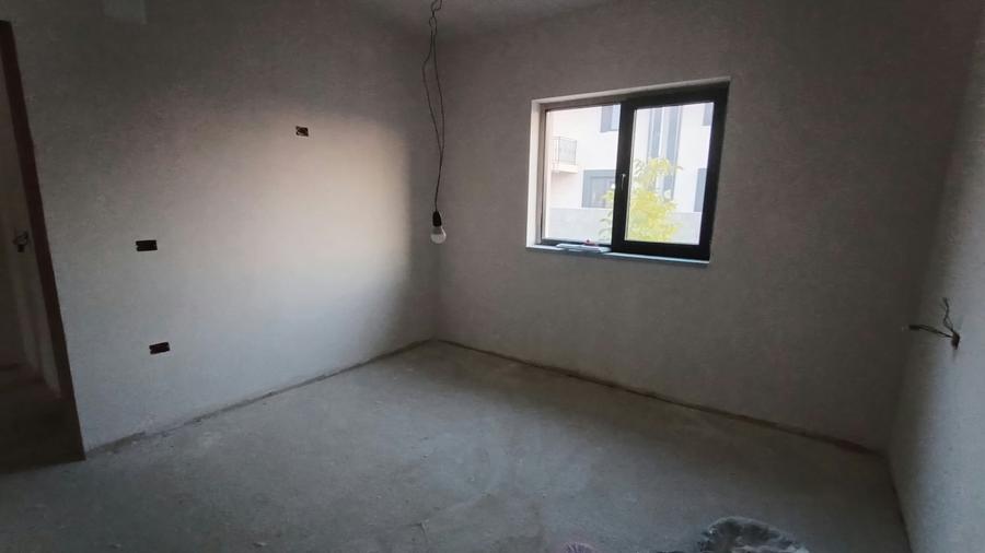 Casă individuală cu 4 camere cu Teren 440 Mp în Albești