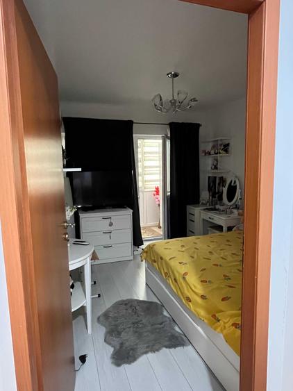 Apartament cu 3 camere decomandat în Gorjului