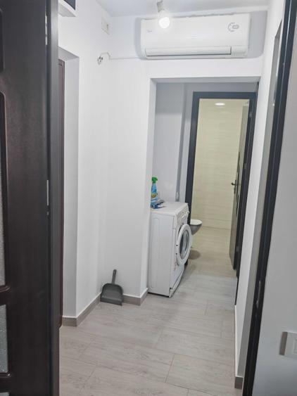 Apartament cu 2 camere decomandat în Micro 19