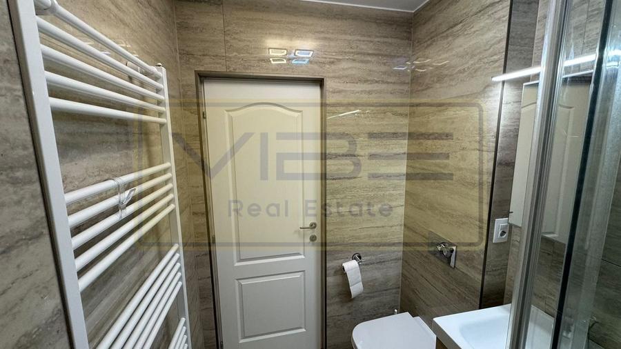 Apartament cu 2 camere semidecomandat, mobilat în Podu Roș