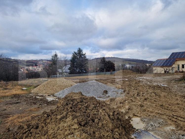 Teren Construcții intravilan de 866 mp, în Spitalul Județean