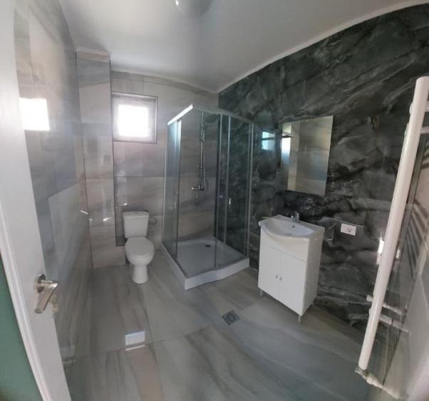 Casă cu 4 camere cu Teren 237 Mp în Central