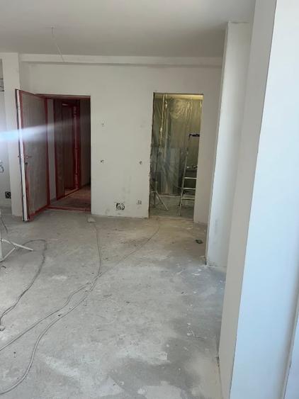Apartament cu 2 camere nedecomandat în Dâmbul Rotund