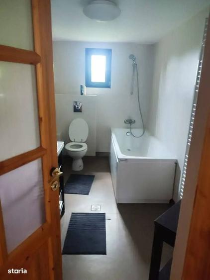 Casă cu 4 camere cu Teren 4914 Mp în Central
