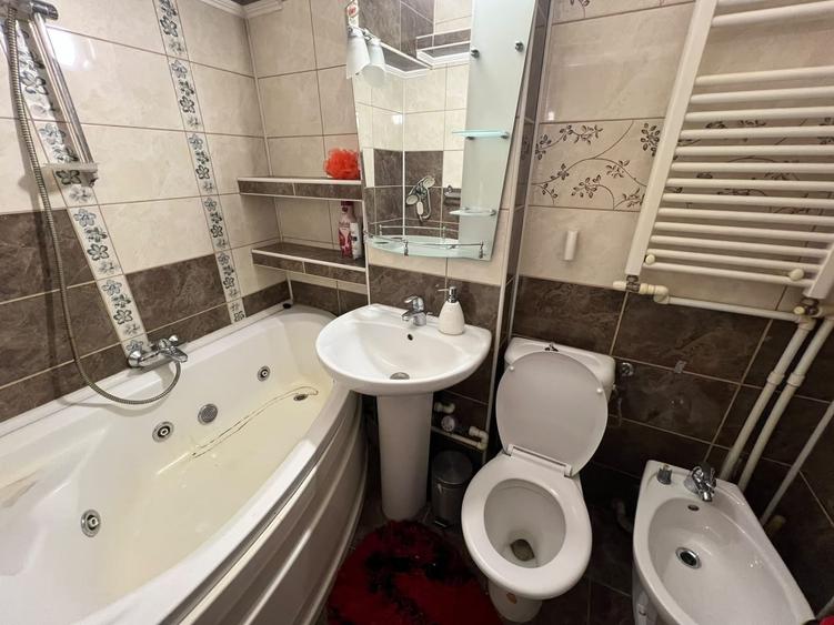 Apartament cu 2 camere în George Enescu