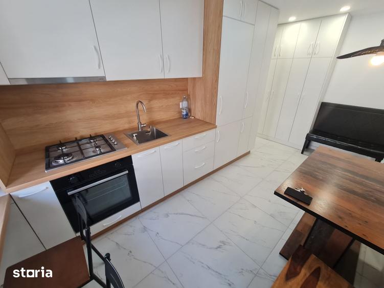 Zona Catedralei-apartament semidecomandat cu 3 camere - 16