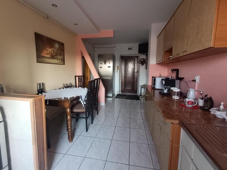 Apartament cu 2 camere decomandat în Capitol