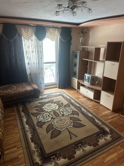Apartament cu 3 camere în Cetate