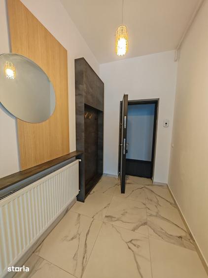 Apartament cu 3 camere decomandat în Tărlungeni
