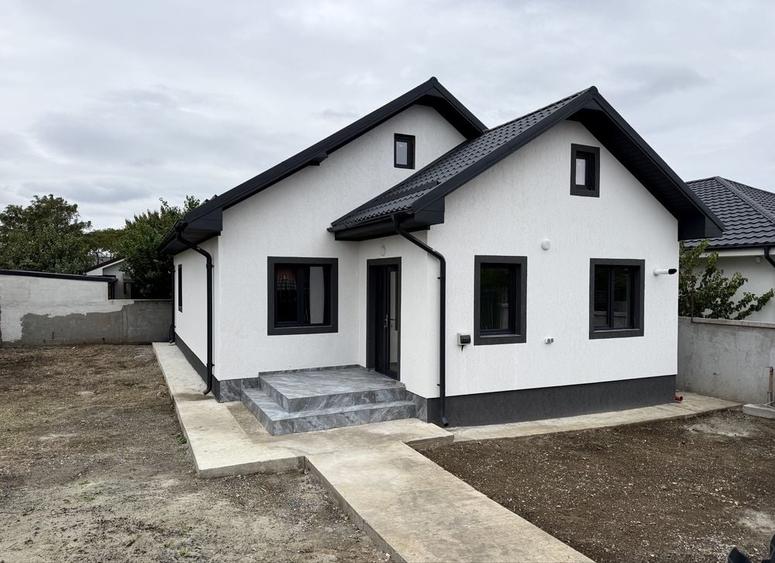 Casă cu 2 camere în Valu lui Traian