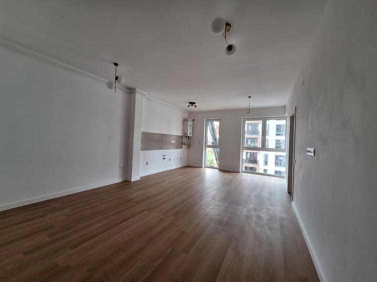 Apartament cu 2 camere semidecomandat în Florești