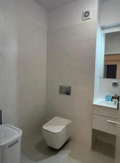 Apartament cu 2 camere decomandat în Calea București
