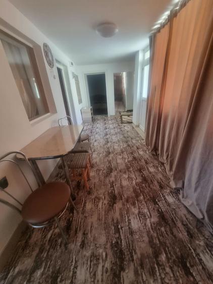 Casă cu 3 camere în Central