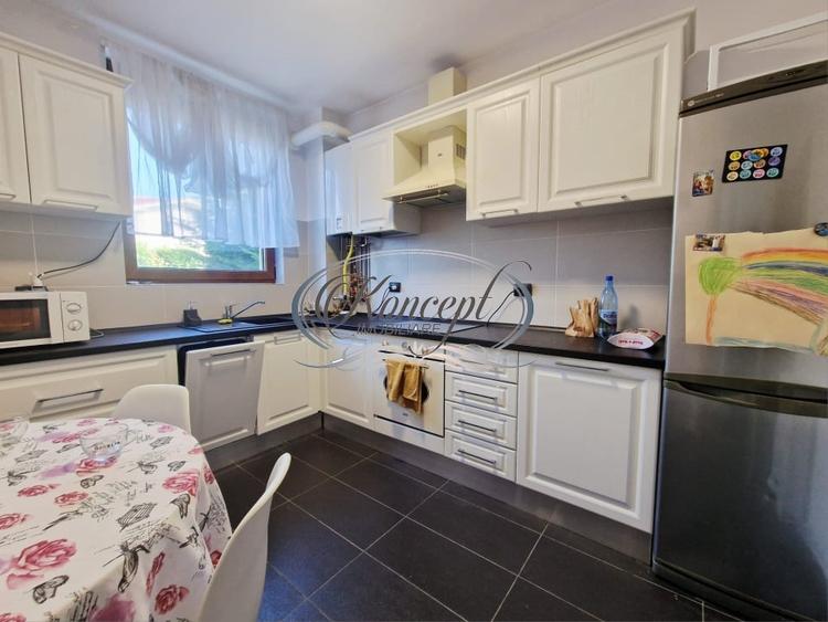 Duplex cu 5 camere cu Canalizare în Borhanci