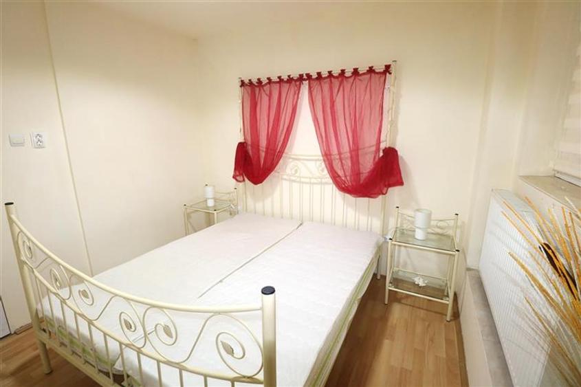 Apartament 2 camere , centrala proprie ,  curte proprie , zona Lipovei - 2