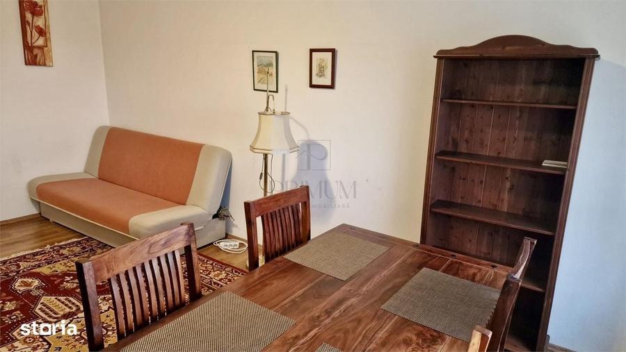 Apartament cu 3 camere decomandat în Buziașului