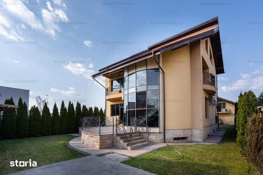 Casă cu 10 camere cu Teren 800 Mp în Pantelimon