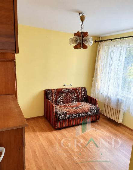 Apartament cu 3 camere semidecomandat, mobilat în Mănăștur