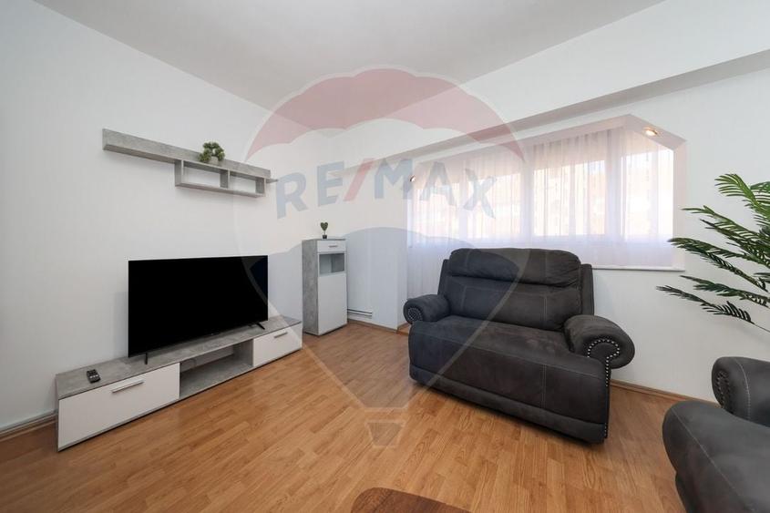 Apartament cu 2 camere decomandat, mobilat în Răcădău