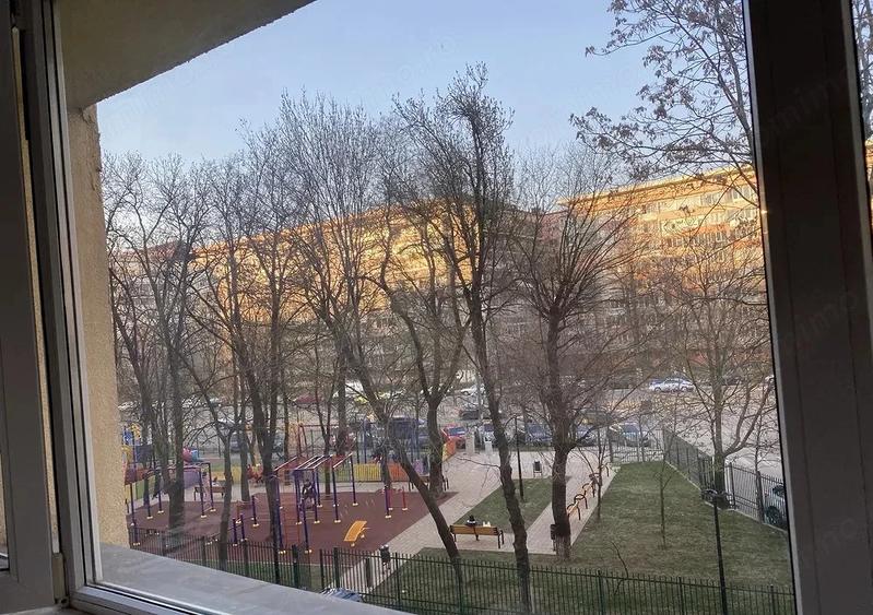 Apartament cu 2 camere semidecomandat, mobilat în Iancului