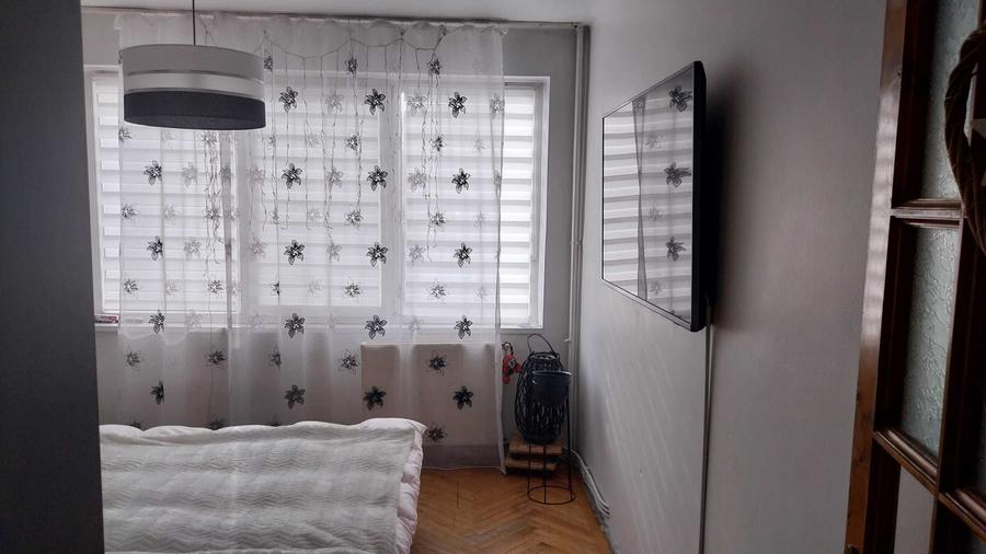 Apartament cu 2 camere nedecomandat în Deve