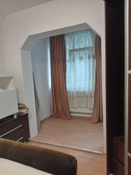 Apartament cu 2 camere decomandat în Mircea cel Bătrân