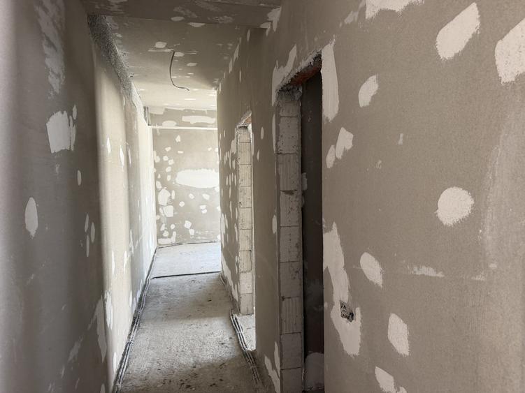 Penthouse cu 4 camere decomandat în Șelimbăr