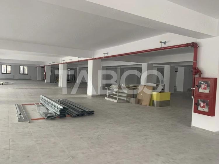 Spațiu comercial, de 600 mp, în Central