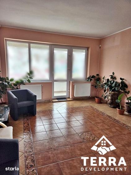 Casă cu Canalizare în Central
