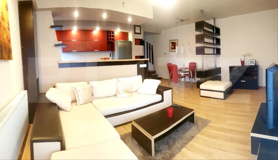 Apartament cu 2 camere semidecomandat, mobilat în Bună Ziua