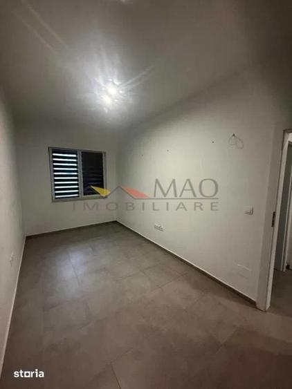 Apartament cu 4 camere decomandat în Libertății