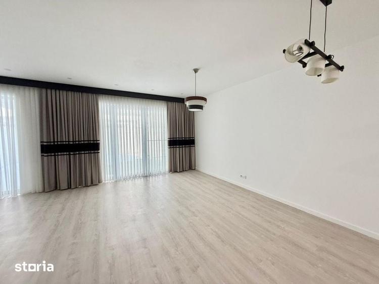 Casă cu 5 camere cu Teren 280 Mp în Central