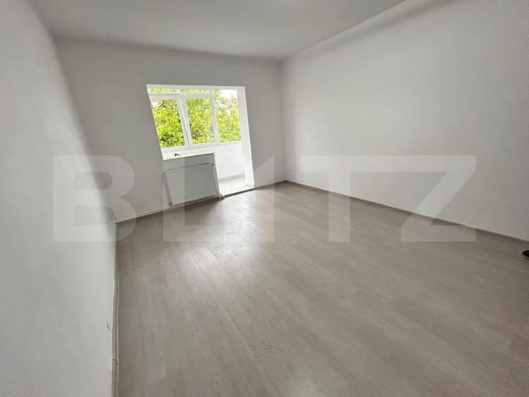 Apartament cu 2 camere decomandat în Nicolina