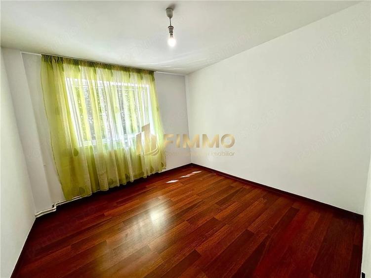 Apartament cu 3 camere decomandat în Poieni-Suceava