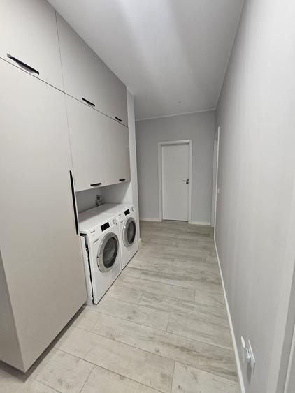Apartament cu 4 camere decomandat în Dumbrăvița