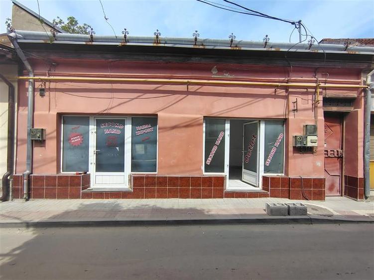 Spațiu comercial, de 30 mp, în Central