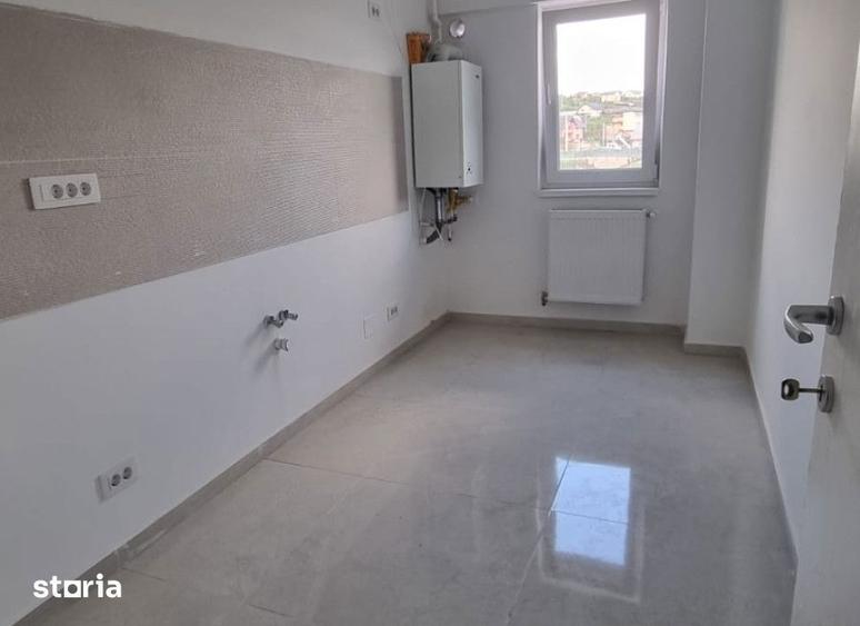 Apartament cu 2 camere decomandat în Bârnova