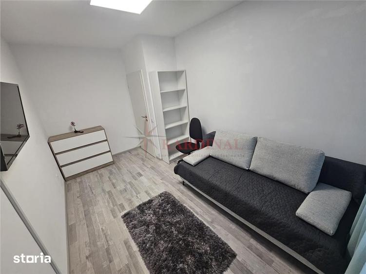 Apartament cu 3 camere în Tractorul