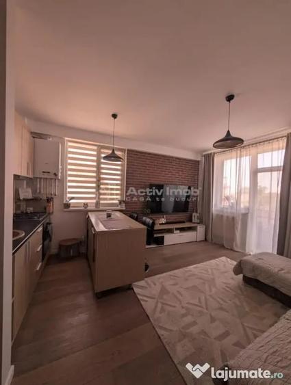Apartament cu 3 camere decomandat în Vârteju