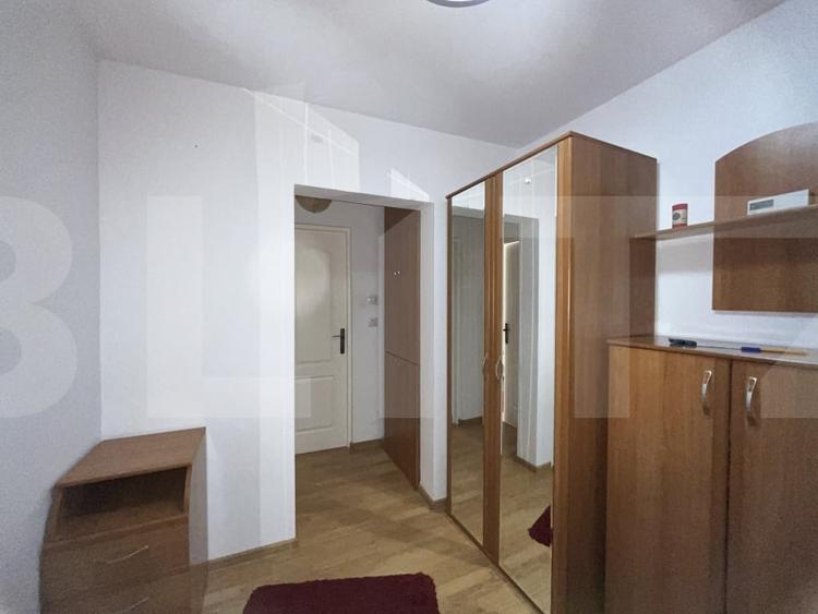 Apartament cu 2 camere decomandat, mobilat în Sud-Vest