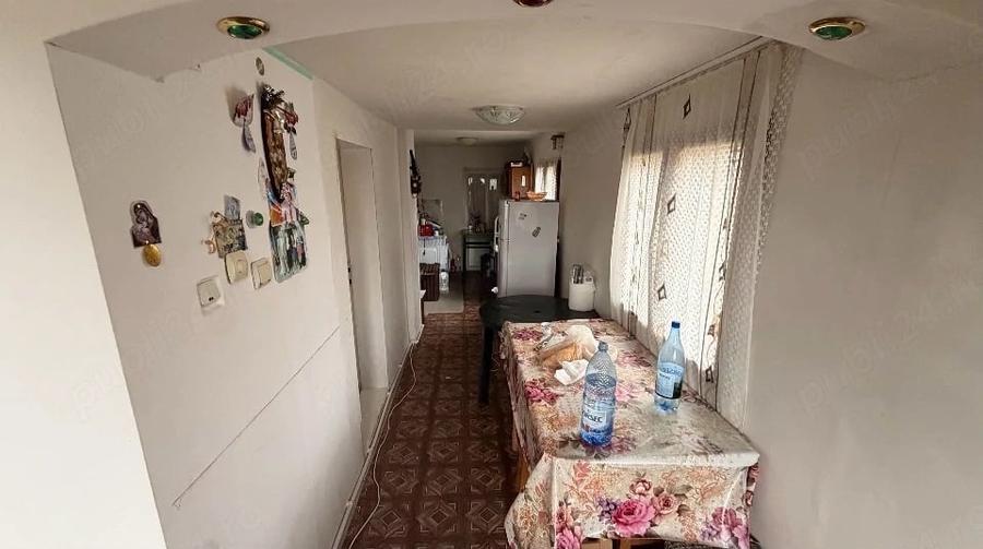 Casă cu 3 camere cu Teren 526 Mp în Central